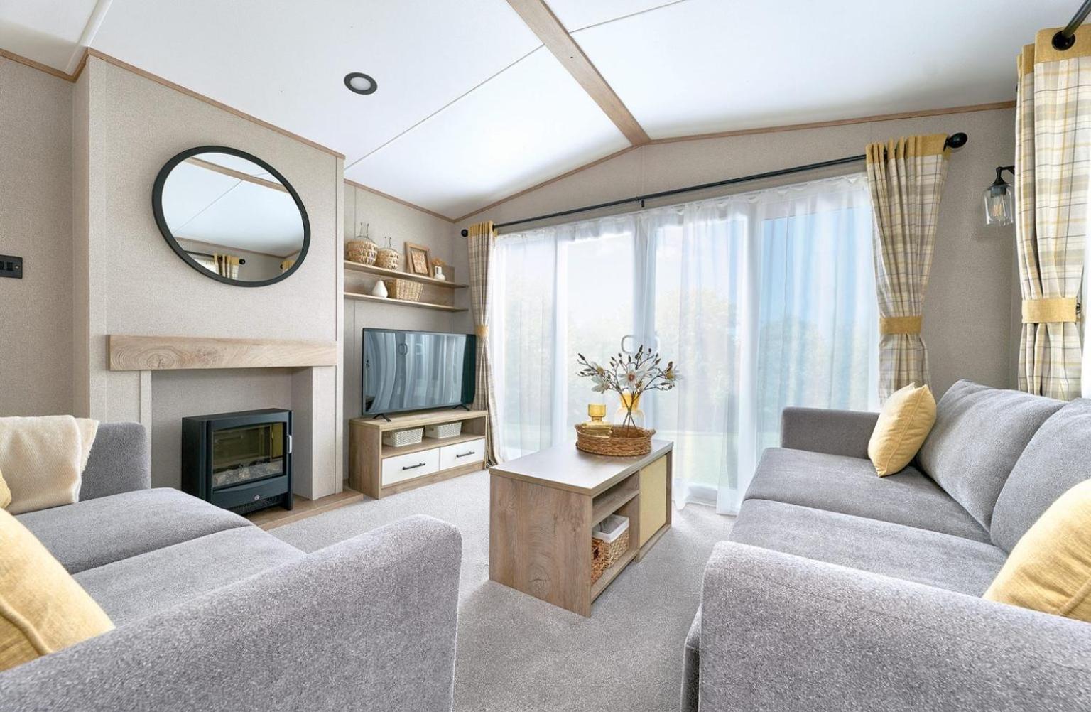 Emma'S Oasis 2-Bedroom Caravan At Durdle Door Sleeps 4 Уэст-Лулворт Экстерьер фото
